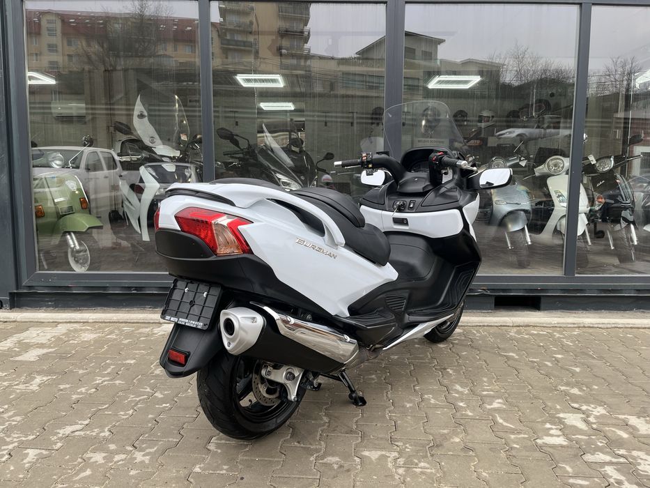 Suzuki Burgman 650 cc - Garantie - Transport Gratuit -