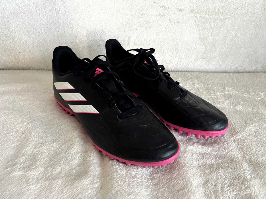 Ghete Fotbal Adidas Copa, Mărimea 42 2/3 (27 cm), crampoane roz, ca noi