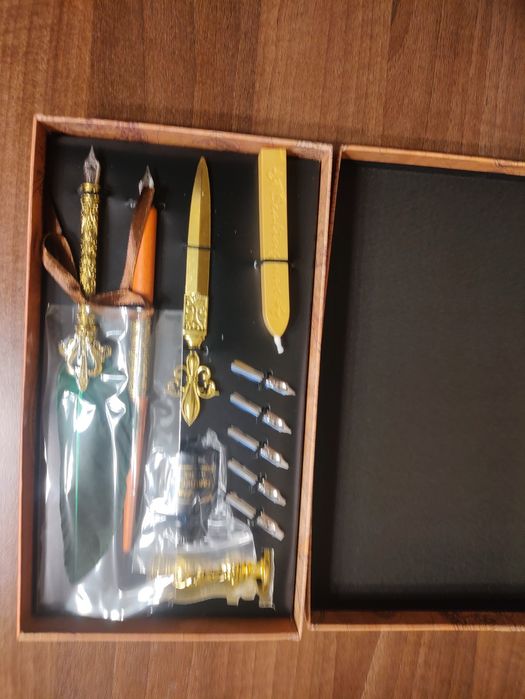 Set caligrafie cu până ,stil vintage.
