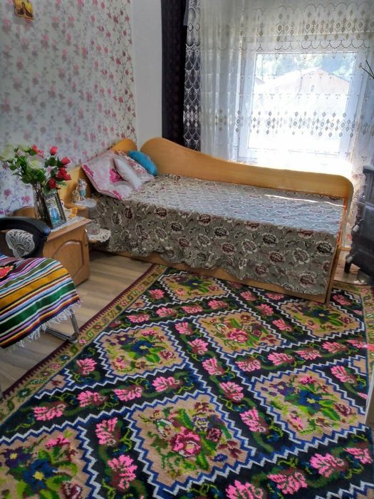 Covoare de lana pură țesute la razboi