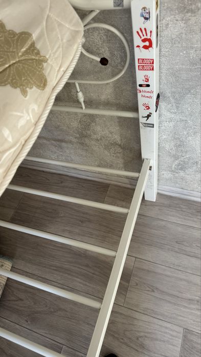 Кровать односпальная