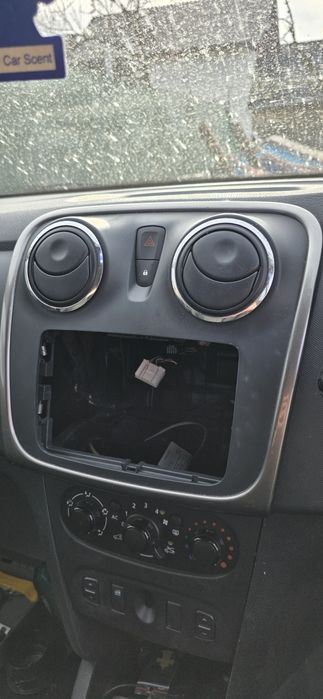 Rama navigatie logan 2