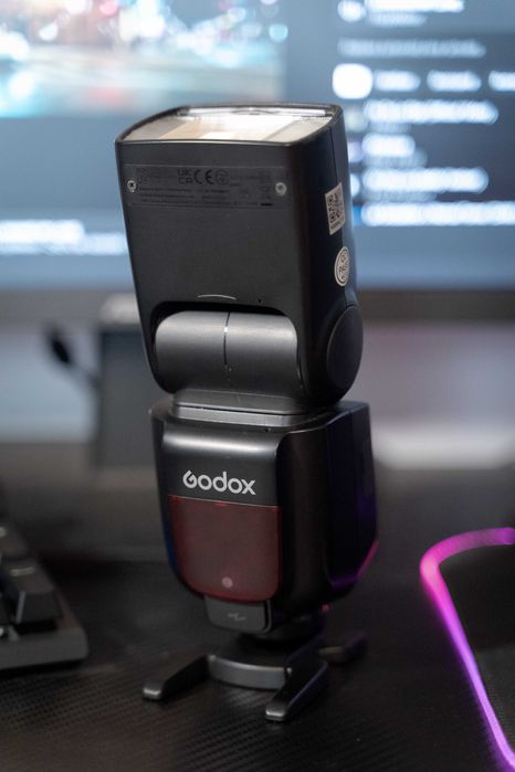 Canon 6D Mark II + Blit Godox TT685C II