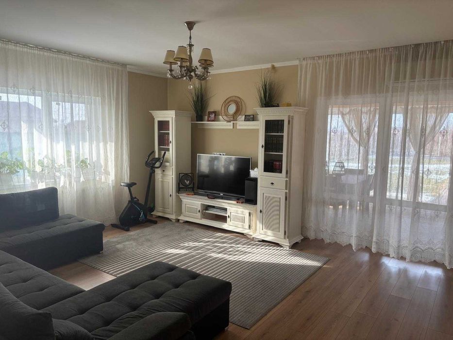 Casă 4 camere, teren 1000 mp,  | aer curat, lac și pădure | 20 min de București