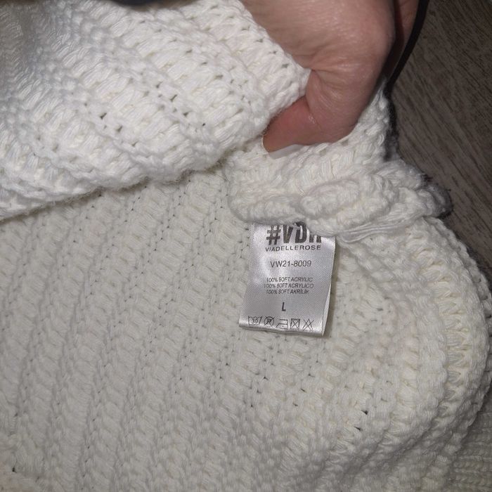 Бял пуловер VDR Radis!