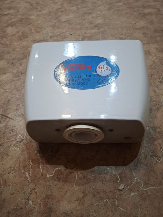 Туалетный бачок.  Бачок