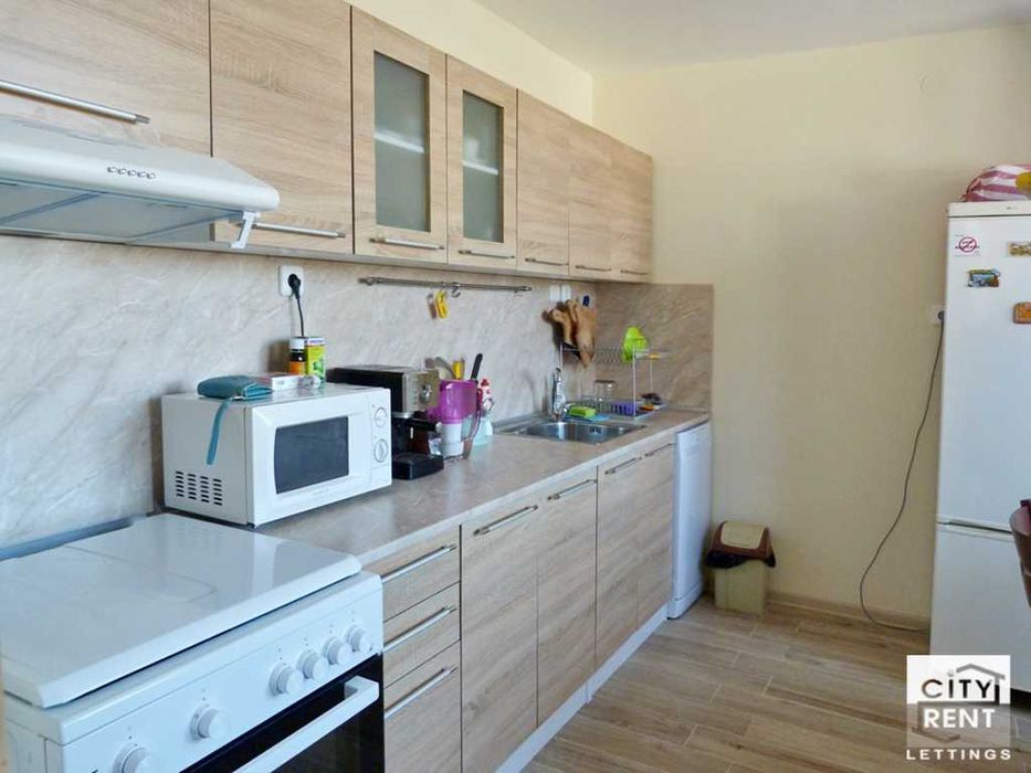 Дава се под наем Тристаен апартамент в Велико Търново, Зона Б - 100 кв.м за 410 € - Снимка #2