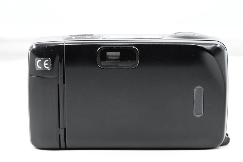 Yashica T5 Carl Zeiss Tessar T* 35mm f/3.5