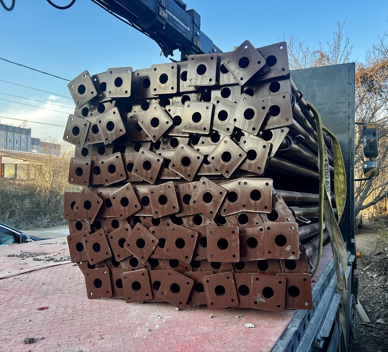 Телескопични подпори под наем