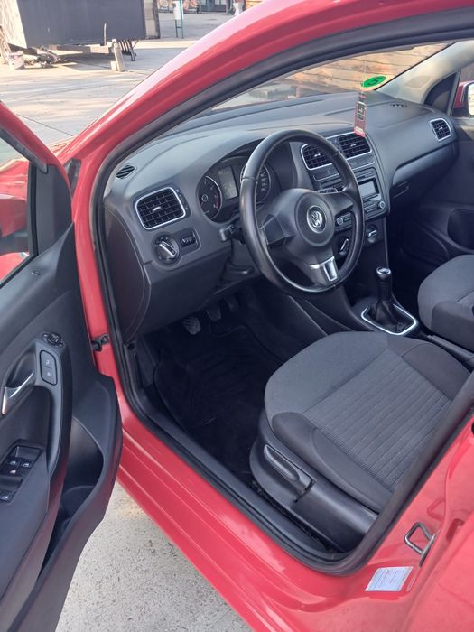 Volkswagen polo 12mpi 75cp BENZINĂ