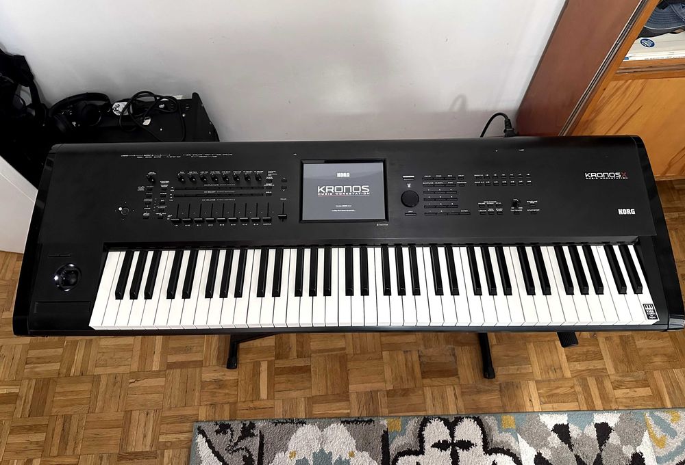 Korg Kronos X 73 keys