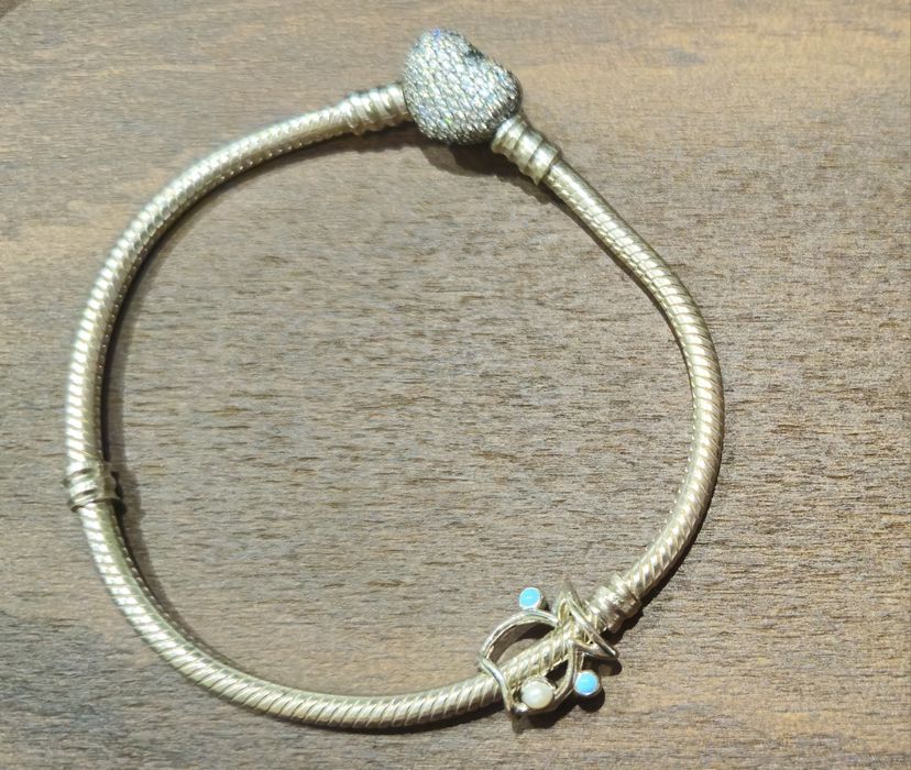 Гривна   Pandora