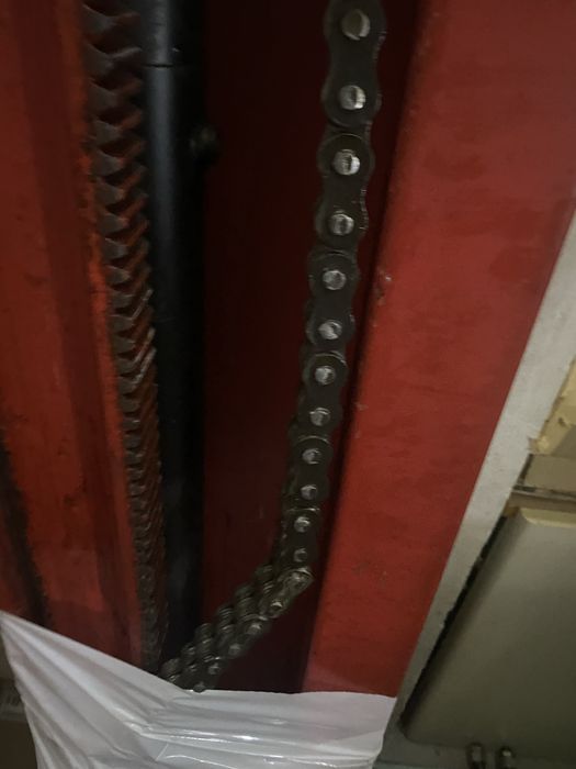 Elevator auto sau alte.