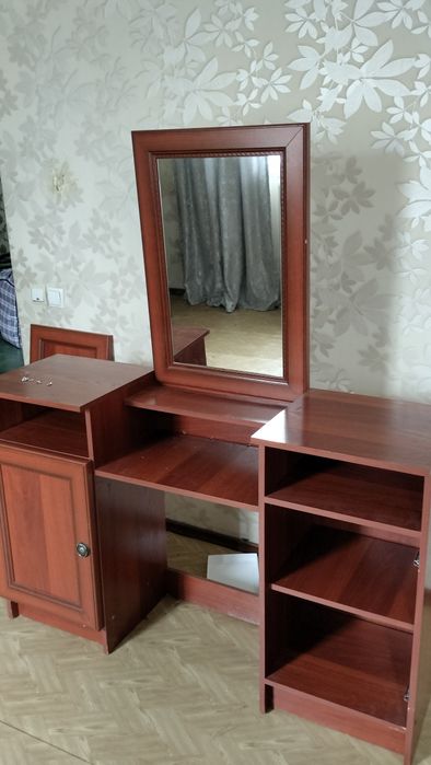 Мебель,спальный гартитур
