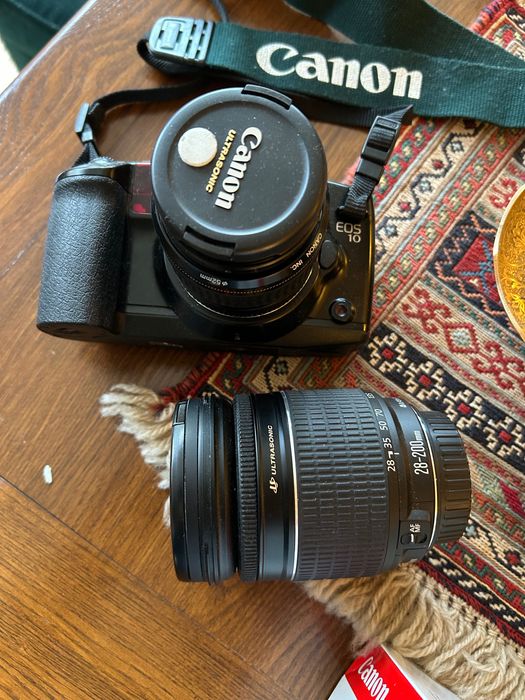 Body Canon EOS 10, stare foarte buna