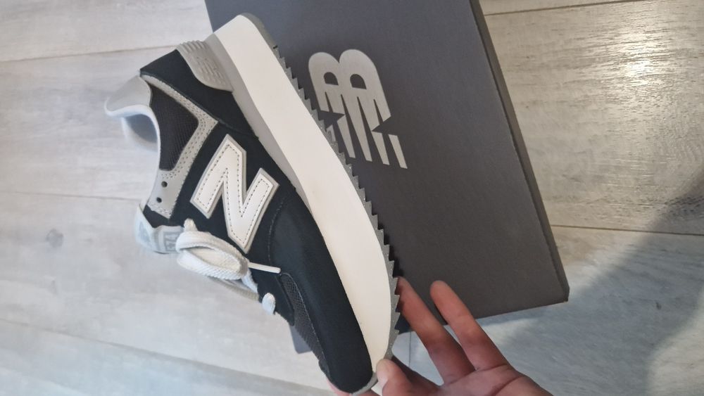 New balance оригинални маратонки