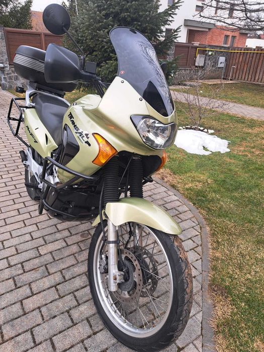Honda Transalp 650, an fabricatie 2000