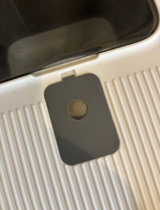 Закрита/затворена котешка тоалетна