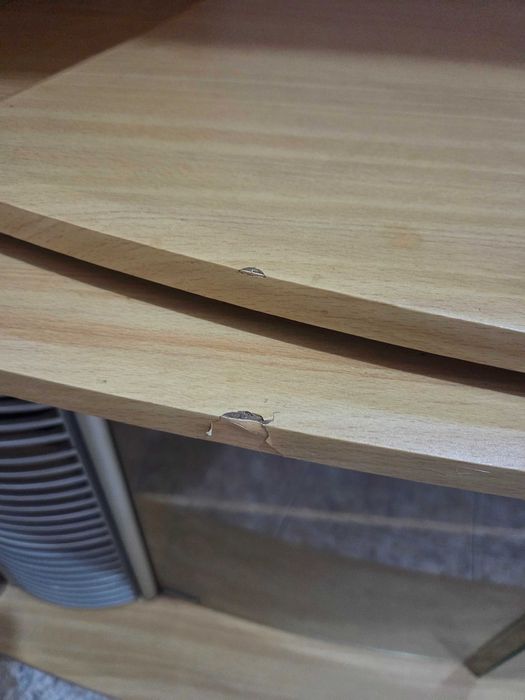 Продавам ТВ шкаф