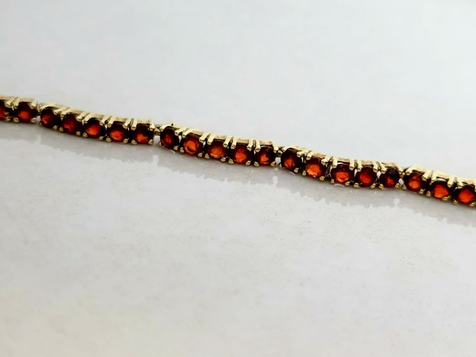 Brățară din aur 8K cu granate naturale – lungime 17 cm, gramaj 4,44 g