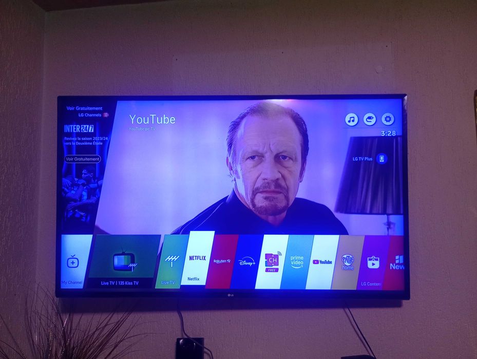 Vand Smart tv serozitate