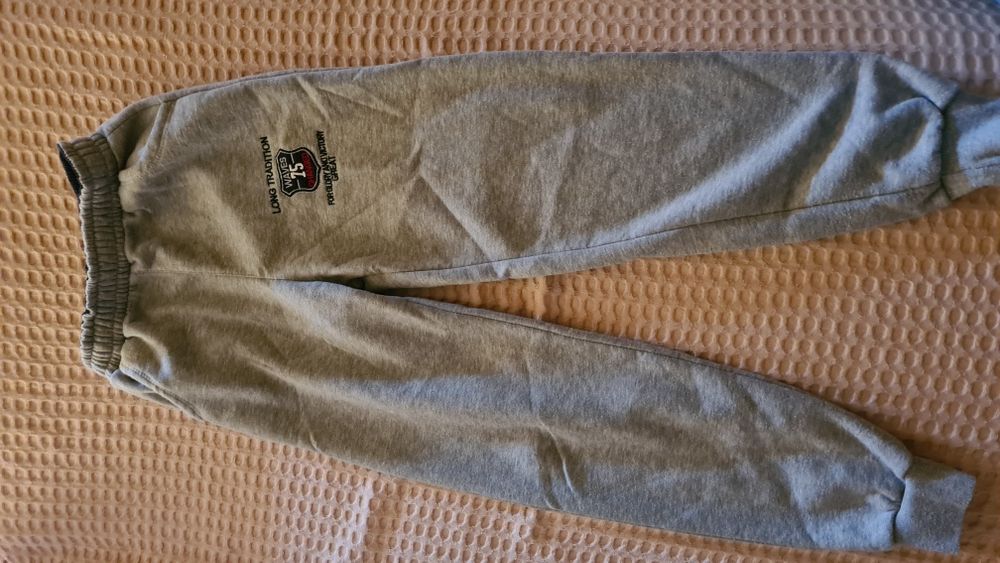 Долнище  за момче