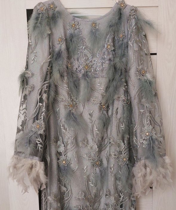 Yangi yil bayrami uchun takrorlanmas kuylakAyollar va qizlar uchun lib