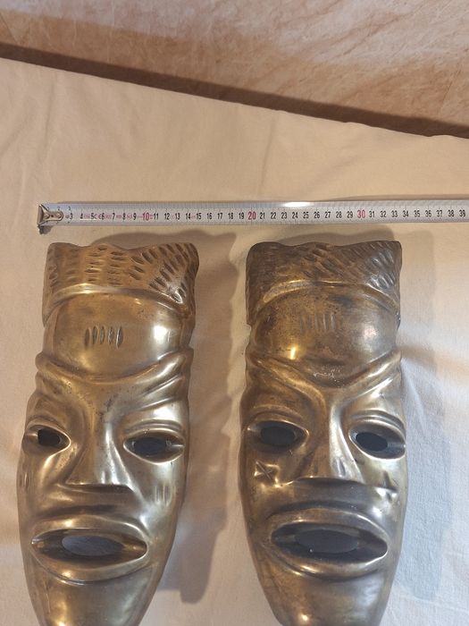 Големи тежки бронзови маски Тайланд