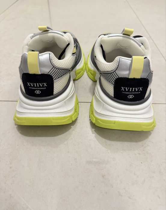 Мъжки спортни обувки