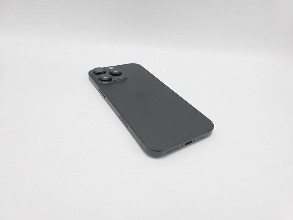 iPhone 16 Pro Max Black Titanium 1TB Neverlocked Bat 100 Garantie