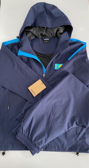 Спортивный костюм