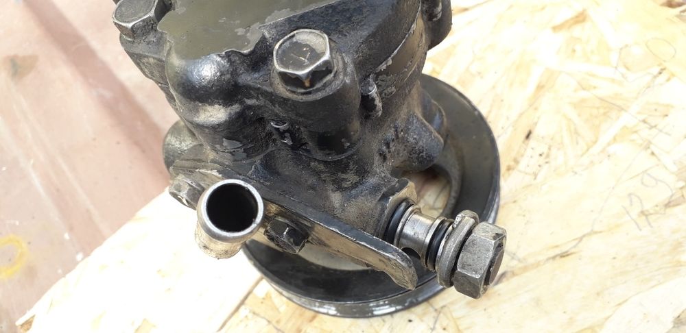 Насос гура на Митсубиси