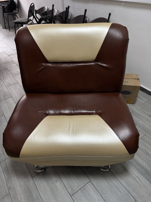 Диванчики для офиса 2шт