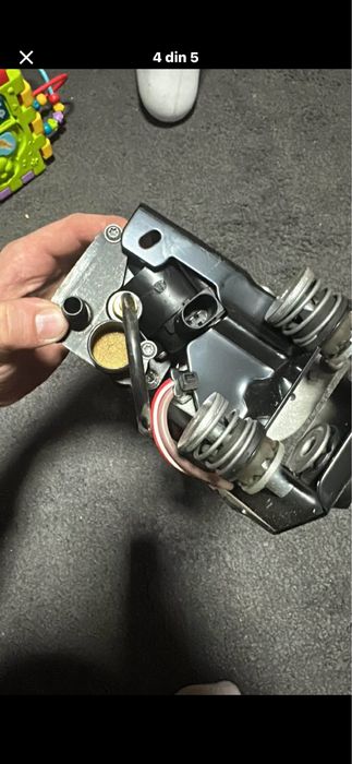 Compresor suspensie pneumatică (perne aer) – Piesa nouă nemontată