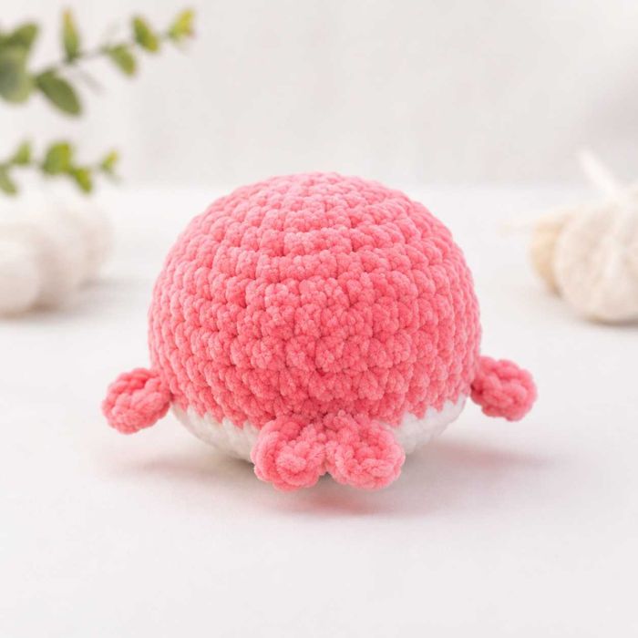 Balenă amigurumi jucărie croșetată manual – 8 cm (handmade) pentru copii