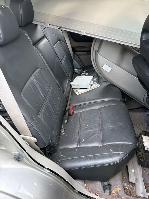 Кожен салон Nissan X-Trail T30 комплект предни и задни седалки