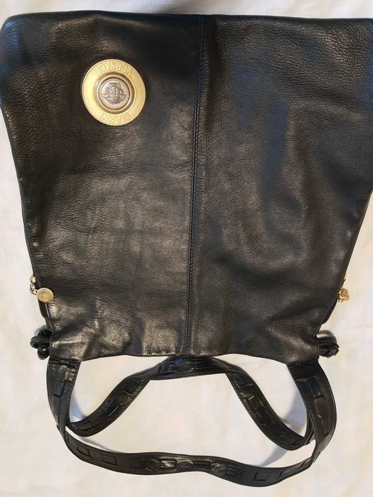 Чанта "VERSACE",ДНЕС 450€НАМАЛЕНАчерна,естествена кожа,дамска,оригинал