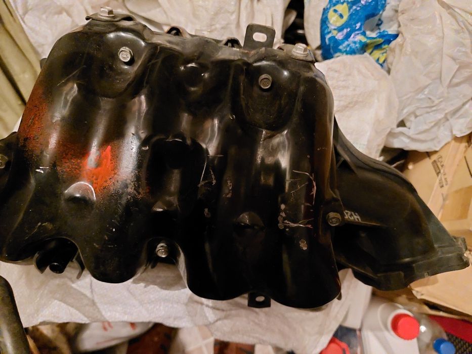 Впускной коллектор