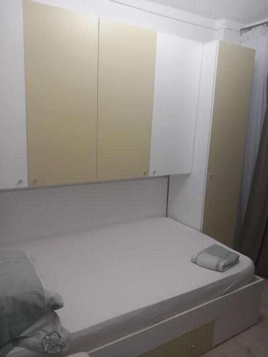 Vand mobila dormitor