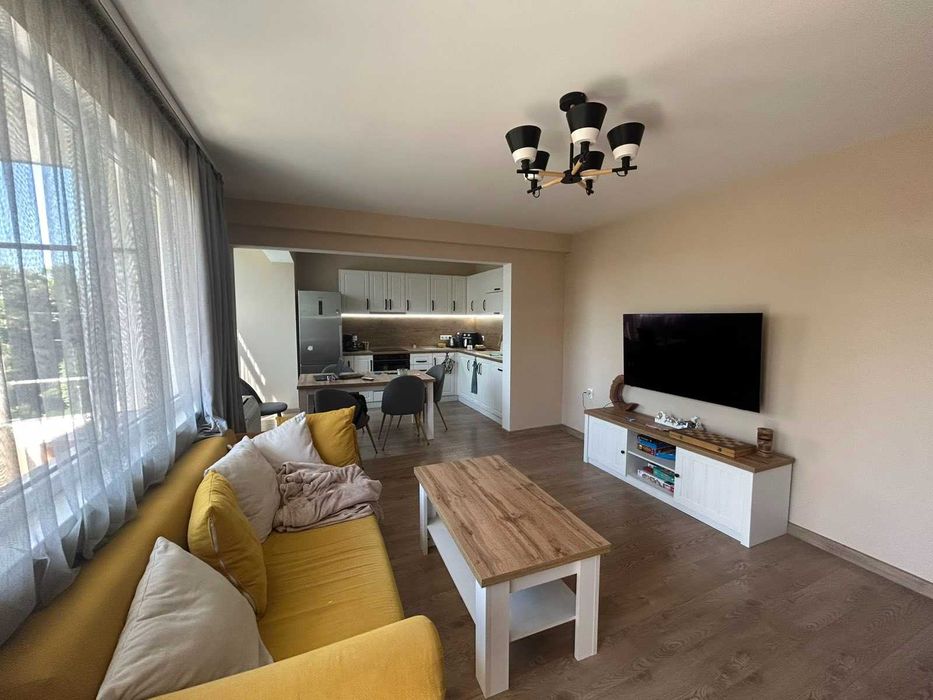 Продава се Етаж от къща в Попово - 325 кв.м за 408 €/кв.м - Снимка #1