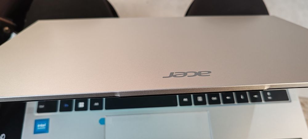 Ноутбук асер сумка в подарок