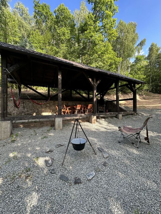 Cabana în Muntele Rece de inchiriat (FACTURA/Ciubar+masa de biliard)