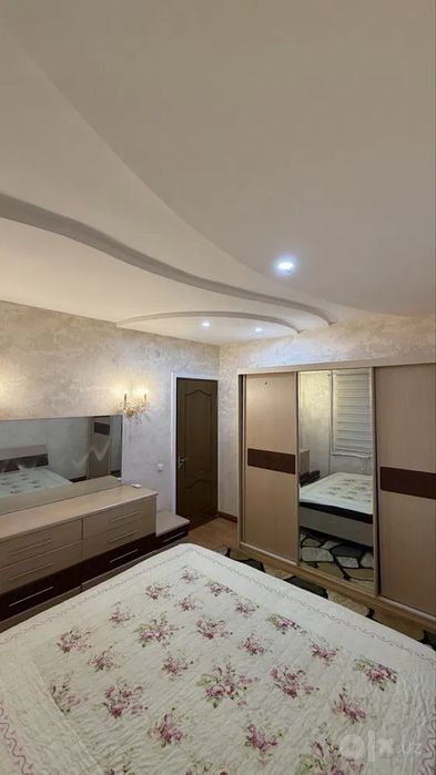 Сдаётся 3-комн Яккасарайский район, о-р Grand Mir Hotel, 78 м²