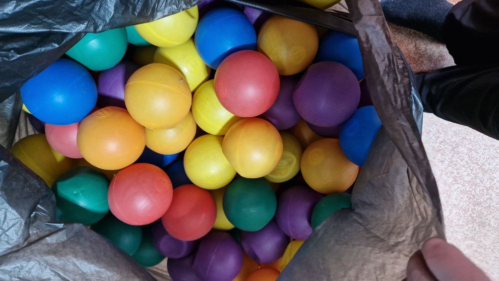 Шарики для бассейна