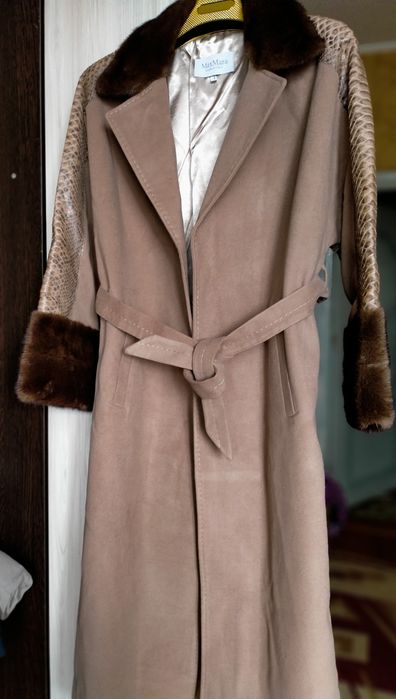 Продам новое пальто и лоферы