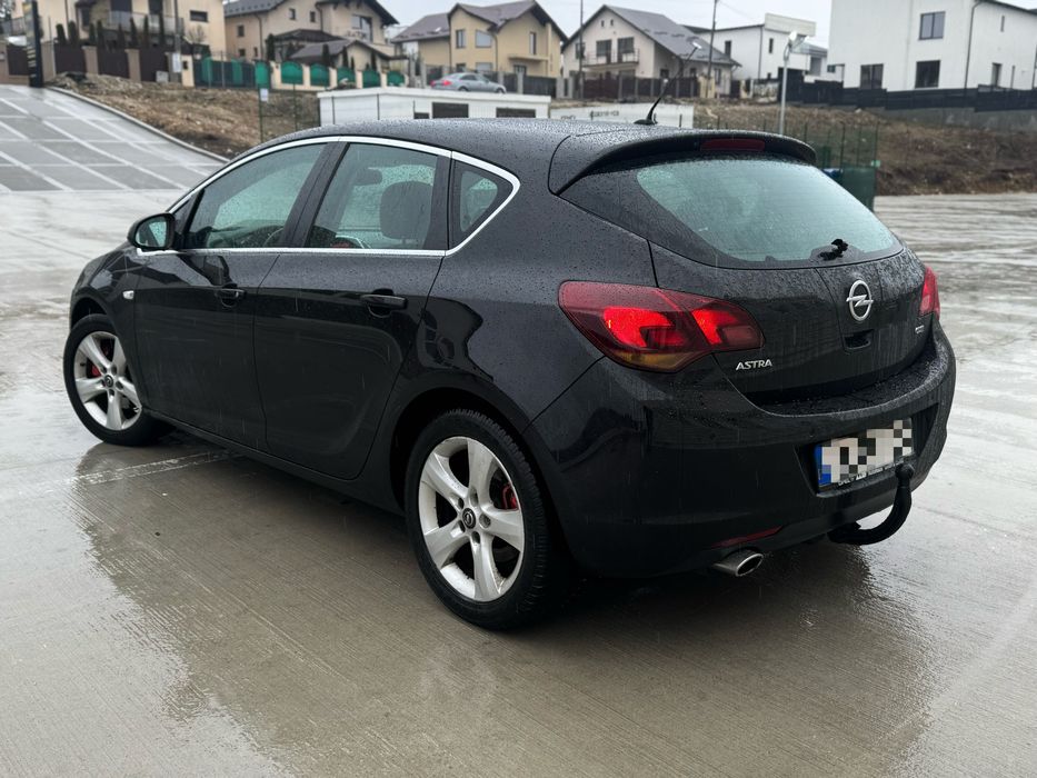 Opel Astra J /// Model Full /// 2.0 CDTI/ 2011/ 184.000km