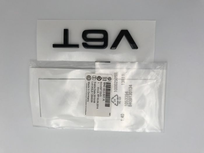 Emblema AUDI V6T aripa negru