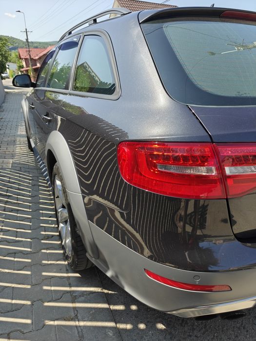 Vând Audi A4 Allroad 2013