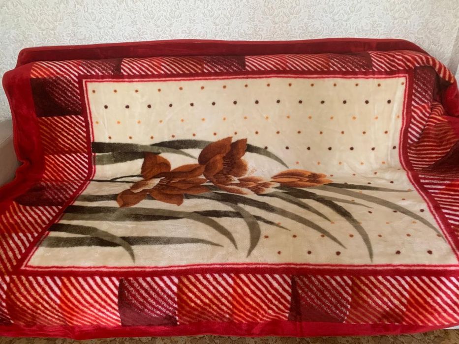 Плед турецкий отличное качество и состояние