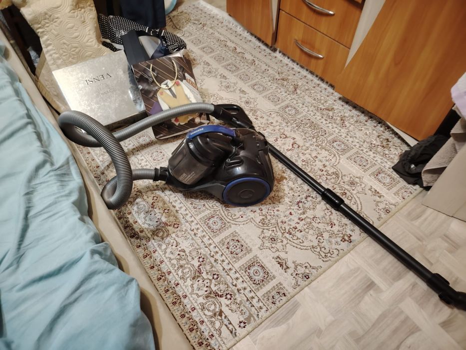 Продается пылесос Самсунг